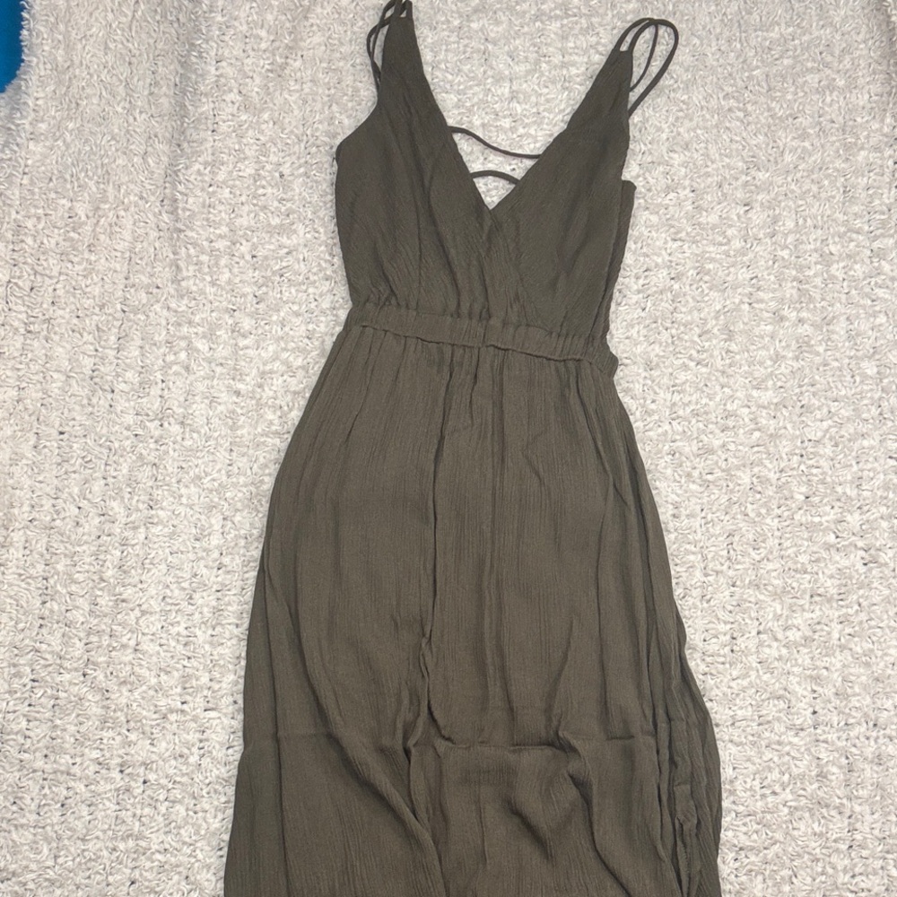 Chic Strapless Olive Dress